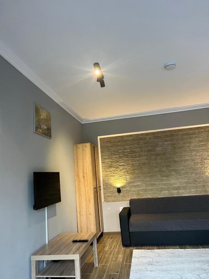 Benny & Bella Guest House Oradea Exterior photo
